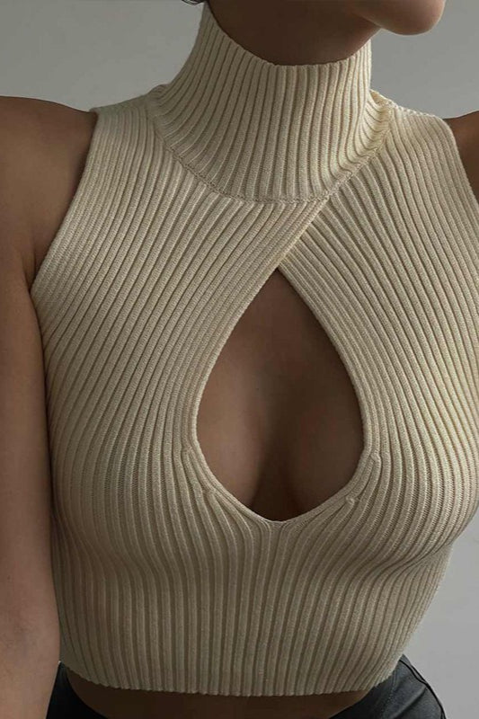 Geripptes Stricktop mit Cut-outs