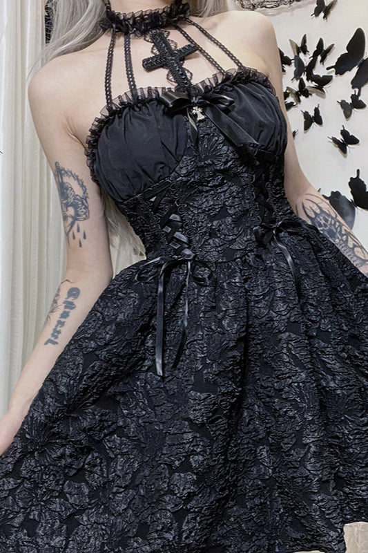 Gothic-Kleid mit gerüschtem Kreuzausschnitt