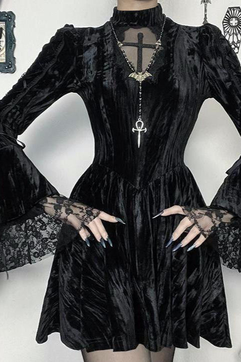 Mini-Gothic-Kleid mit Kreuzdetail