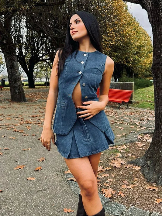 Ärmelloses, zweiteiliges Set aus Denim mit Knöpfen und Büro