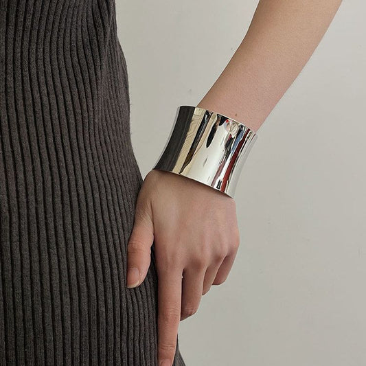 Vintage Minimalist Wide Crisscross Open Bracelet