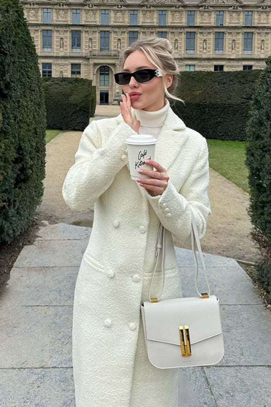 Einfarbiger, schmal geschnittener, langer, eleganter, taillierter Mantel