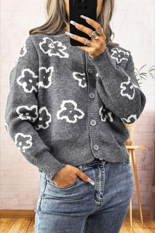 Kurzer, einreihiger Strickcardigan mit floralem Jacquardmuster und Knopfleiste
