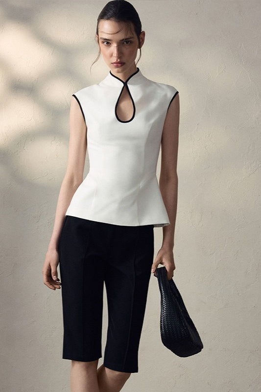 Sleeveless Waist-Defined Solid Vintage Top