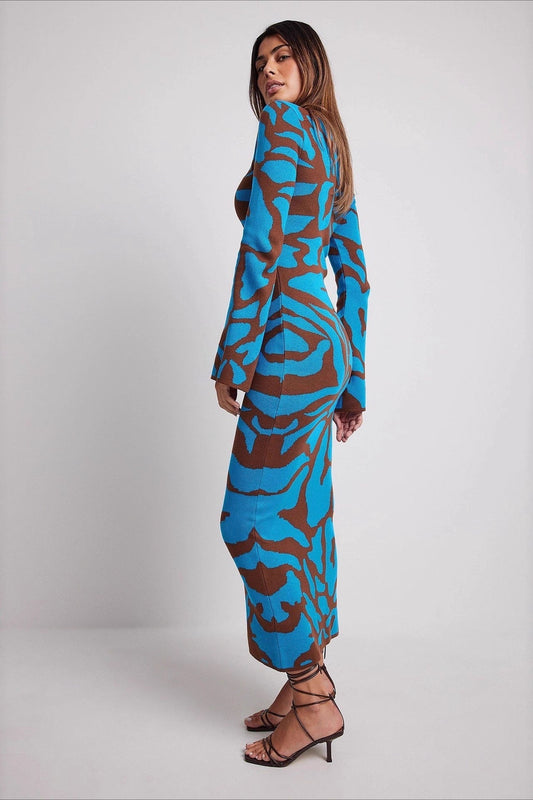 Strickkleid mit Leopardenmuster und langen Ärmeln