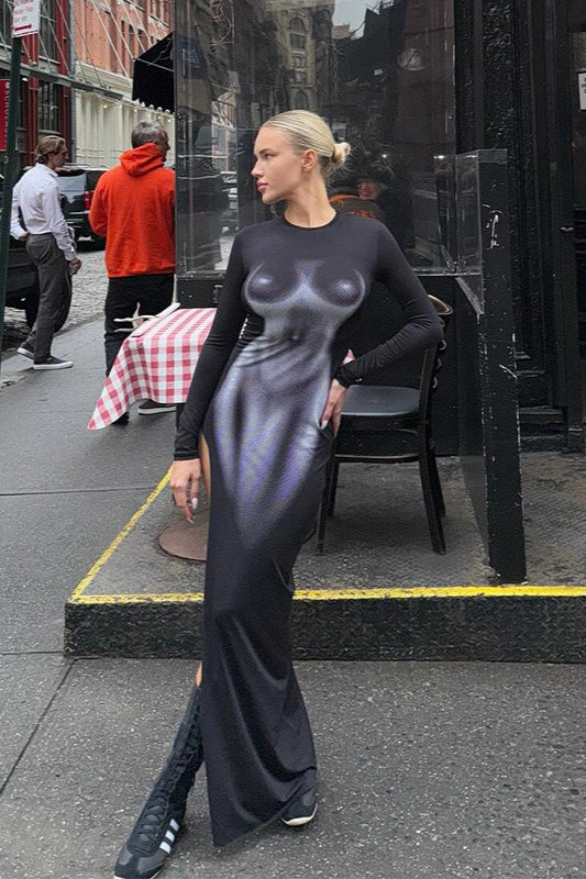 Figurbetontes Maxikleid mit langen Ärmeln und 3D-Druck