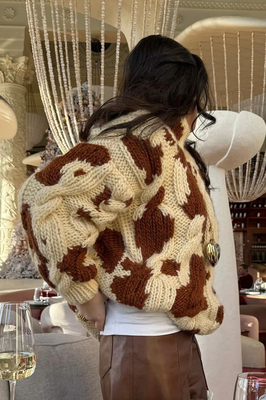 Rollkragenpullover mit Zopfmuster und Kuhmuster