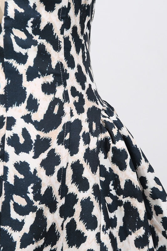 Neckholder-Minikleid mit auffälligem Print