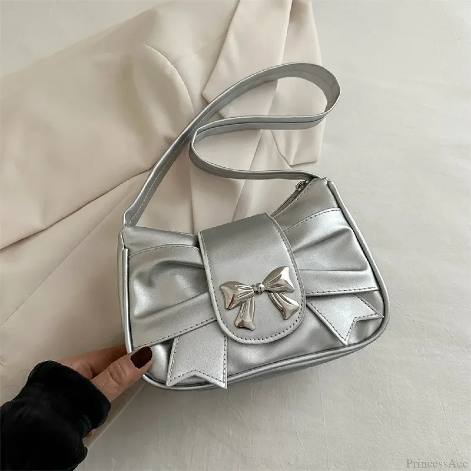 Bow PU Leather Casual Shoulder Handbag Silver shoulder-250126