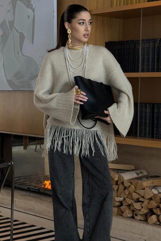 Fransenbluse aus lockerem Strickpullover