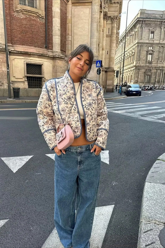 Wendbarer, dick gefütterter Mantel mit Blumenmuster