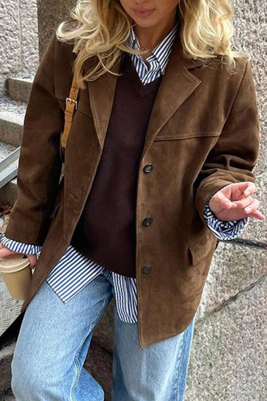 Langer Wildledermantel mit Gürtel