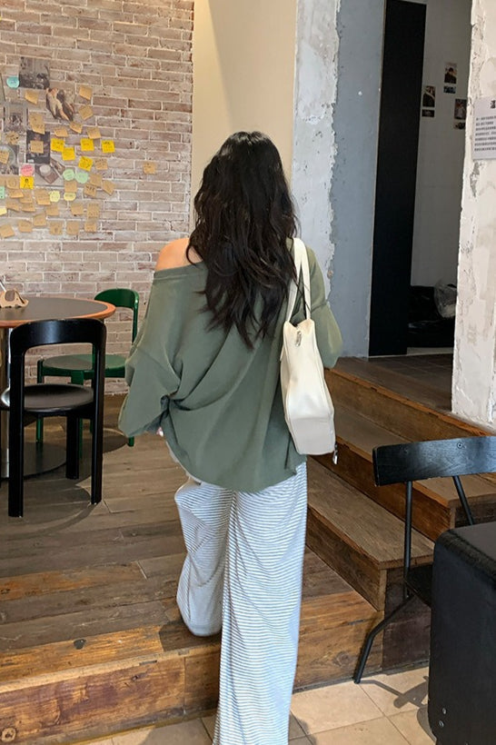 Off-Shoulder Graphic Letter Relaxed Sweatshirt Green / One size