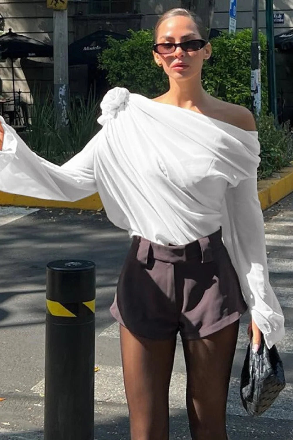 Chiffon Floral Off-the-Shoulder Fitted Blouse White / S