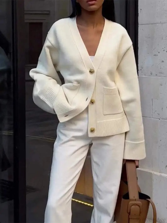 Classic Solid Pocket V-Neck Single-Breasted Cardigan White / S cardiagn-250126