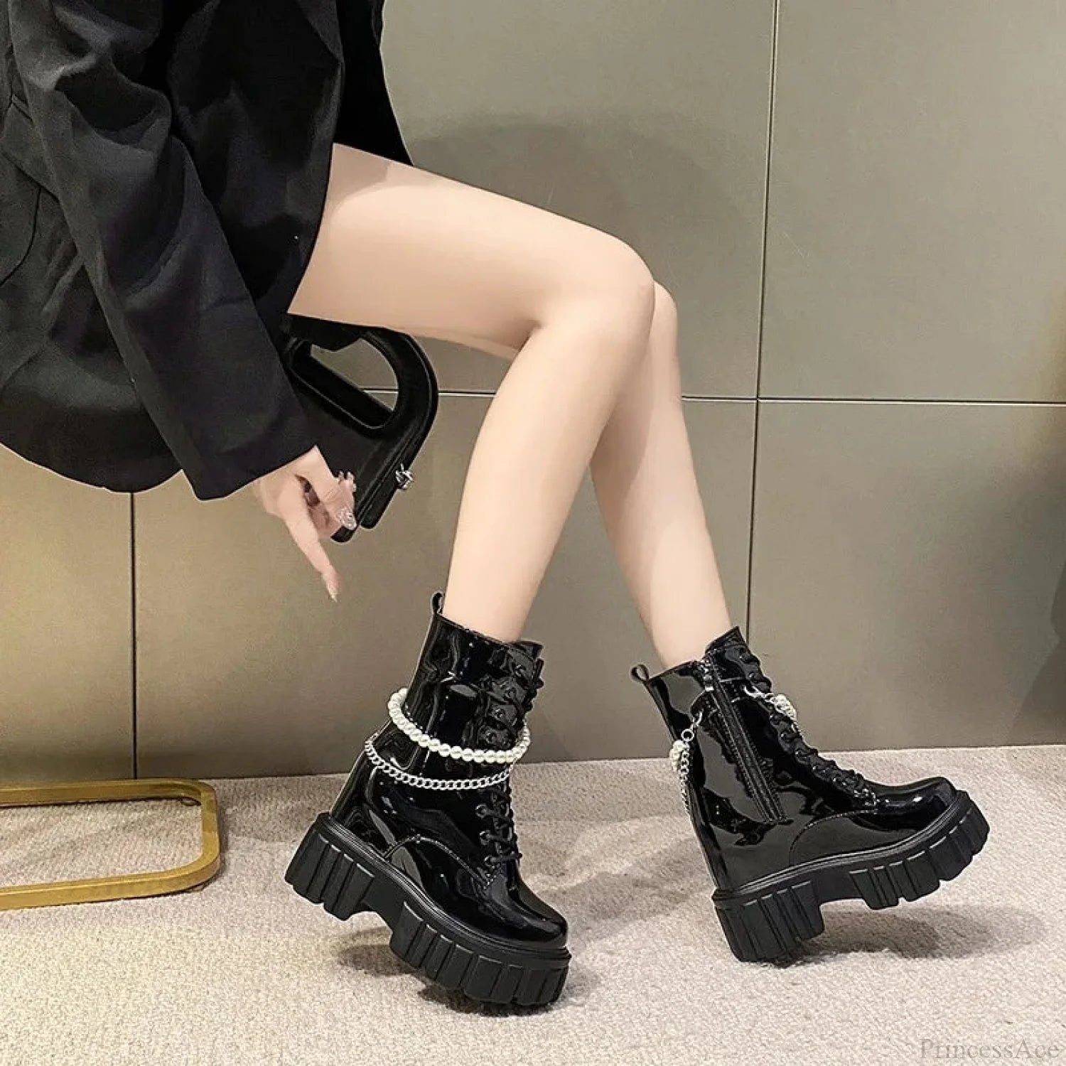 Cold Chunky Platform Rebel Gothic Tie Up Boot Short Black / 34