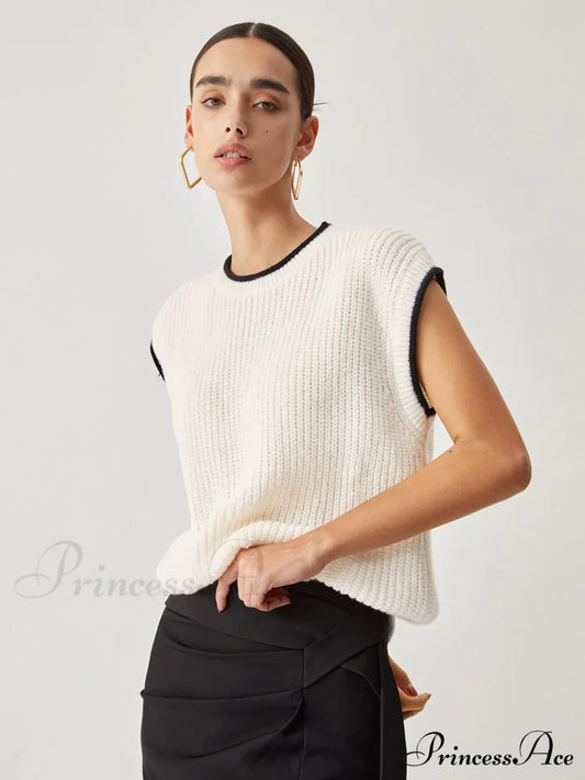 Contrast Trim Graceful Chunky Knit Vest Off-White / Xs Sweaters-L