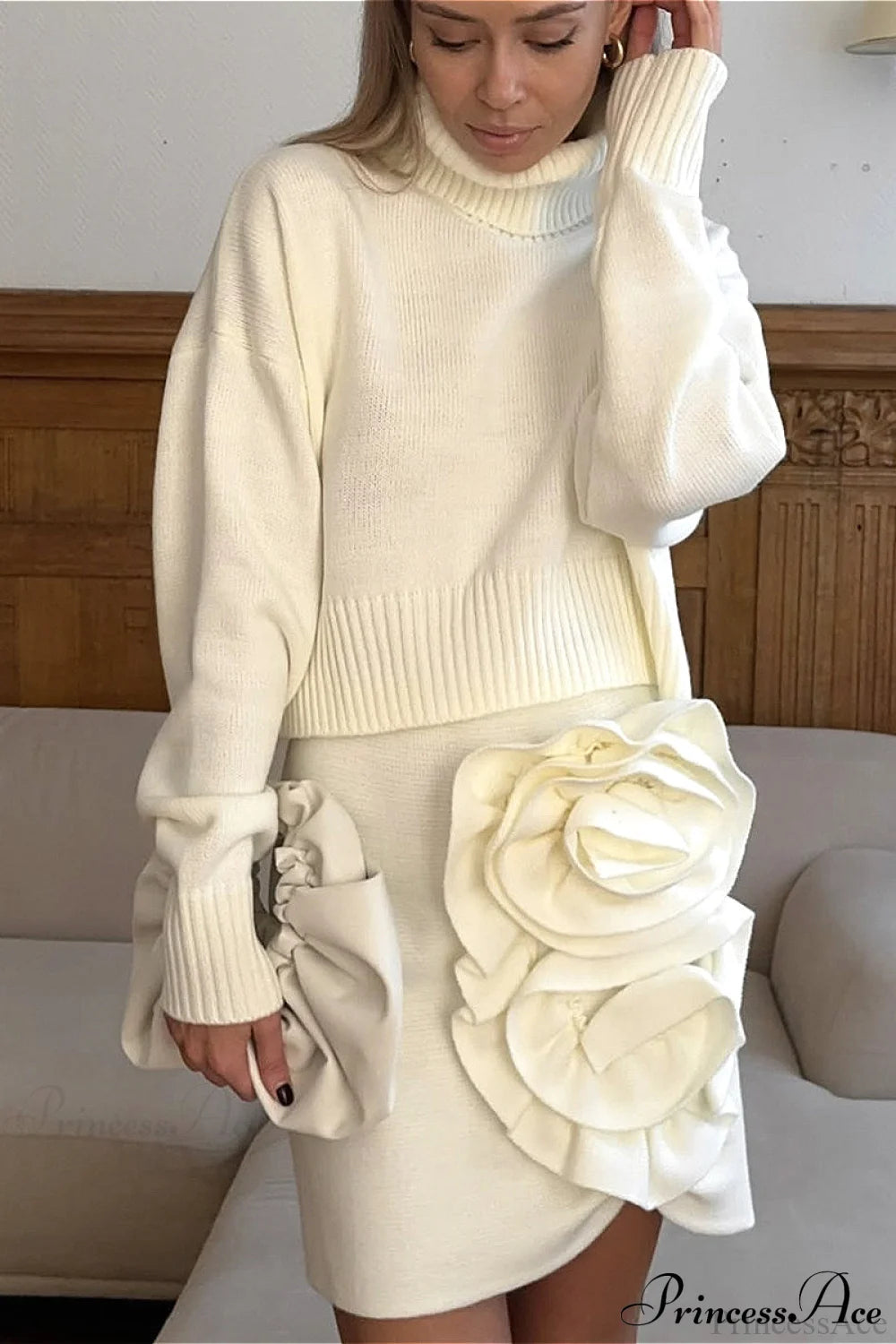 Crew Neck Thick Solid Short Sweater White / M