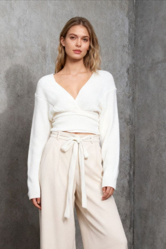 Schmal geschnittenes Stricktop mit V-Ausschnitt