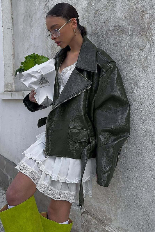 Grüne Motorradjacke aus Leder mit Reißverschluss