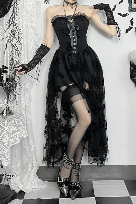 Gothic-Kleid aus transparenter Spitze