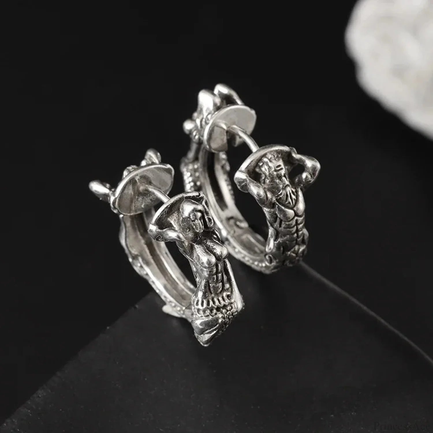 Dark Black Skull Awl Rock Declaration Earring color33