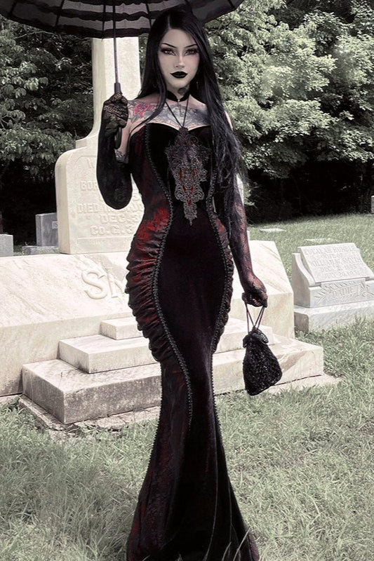 Gothic-Kleid mit kontrastierendem Fischschwanz