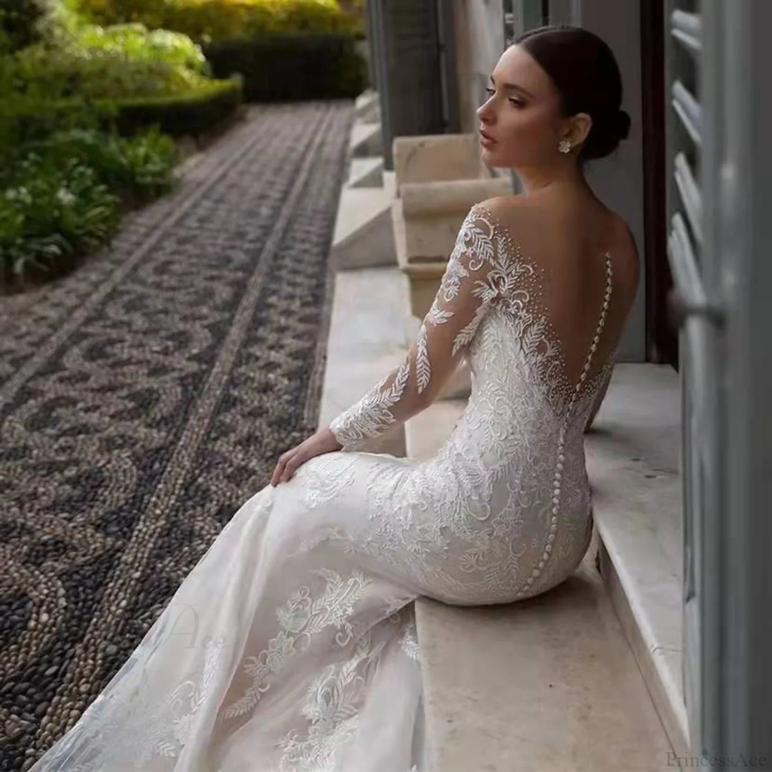 Deep V-Neck Backless Mermaid Wedding Dress weddingdress-250223