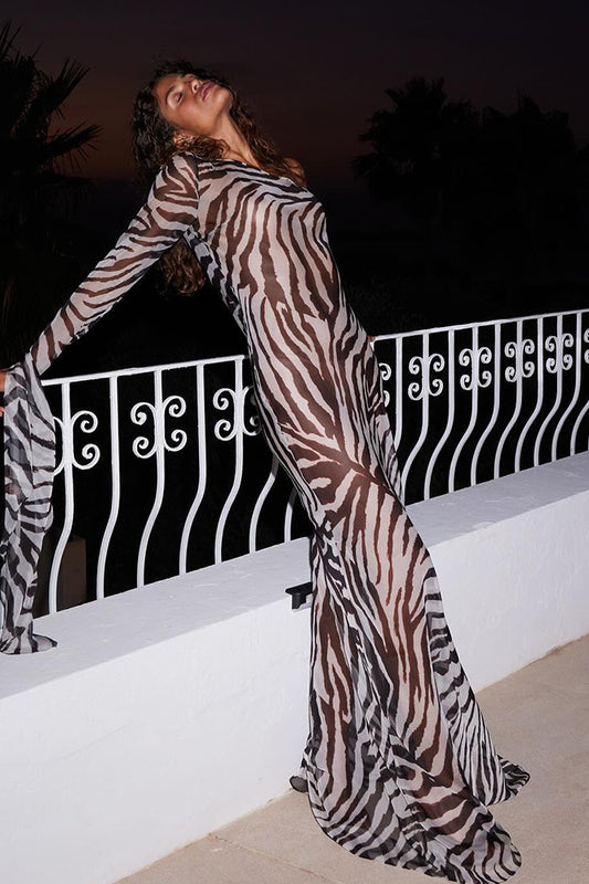 Transparentes Maxikleid mit einer Schulter und Leopardenmuster