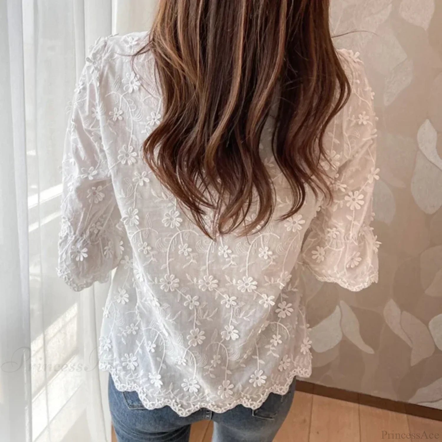 Embroidery Floral Short Sleeve White Blouse blouse-250223