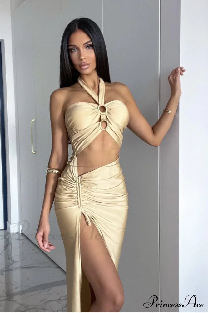Exotic O-Ring Cinched Charming Cut Out Dress