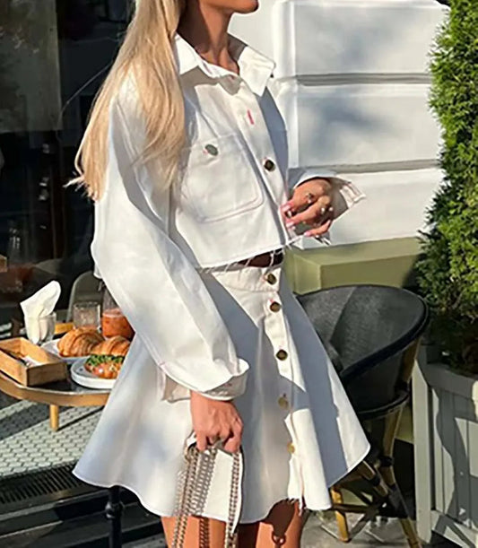 Weißes, kurzes, plissiertes Mini-Büro-Zweiteilerset aus Baumwolle