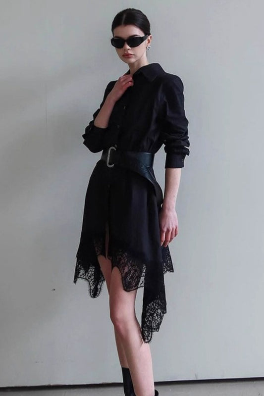 Asymmetrisches Mini-Hemdkleid mit weichen Rüschen aus Spitze und langen Ärmeln