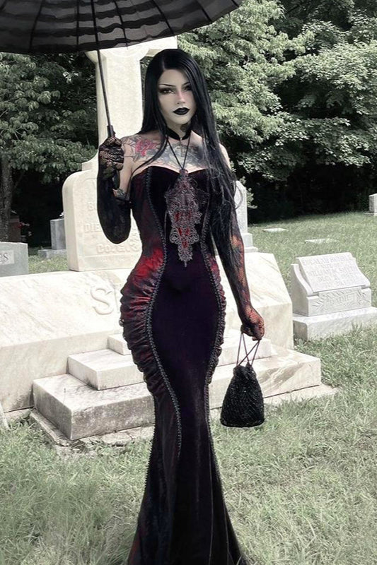 Gothic-Kleid mit kontrastierendem Fischschwanz