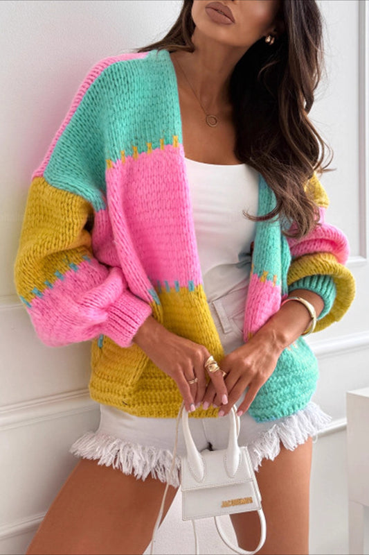 Lässiger, farblich abgesetzter, locker gestrickter Cardigan