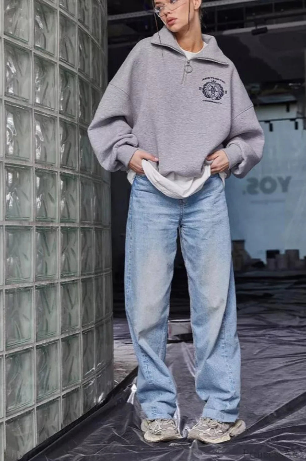 Fleece-Lined Letter Embroidery Stand Collar Half-Zip Sweatshirts