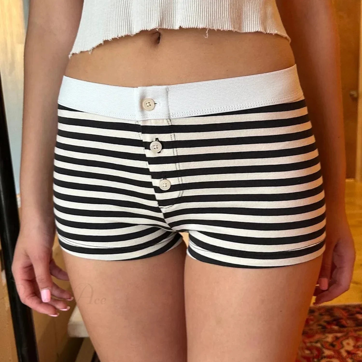 Floral Button Low-Rise Short white5 / S short-250223