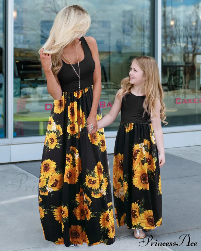 Family Matching Outfits in Floral Print Black 23BF Casual Dresses Clothes Dresses Spring Summer