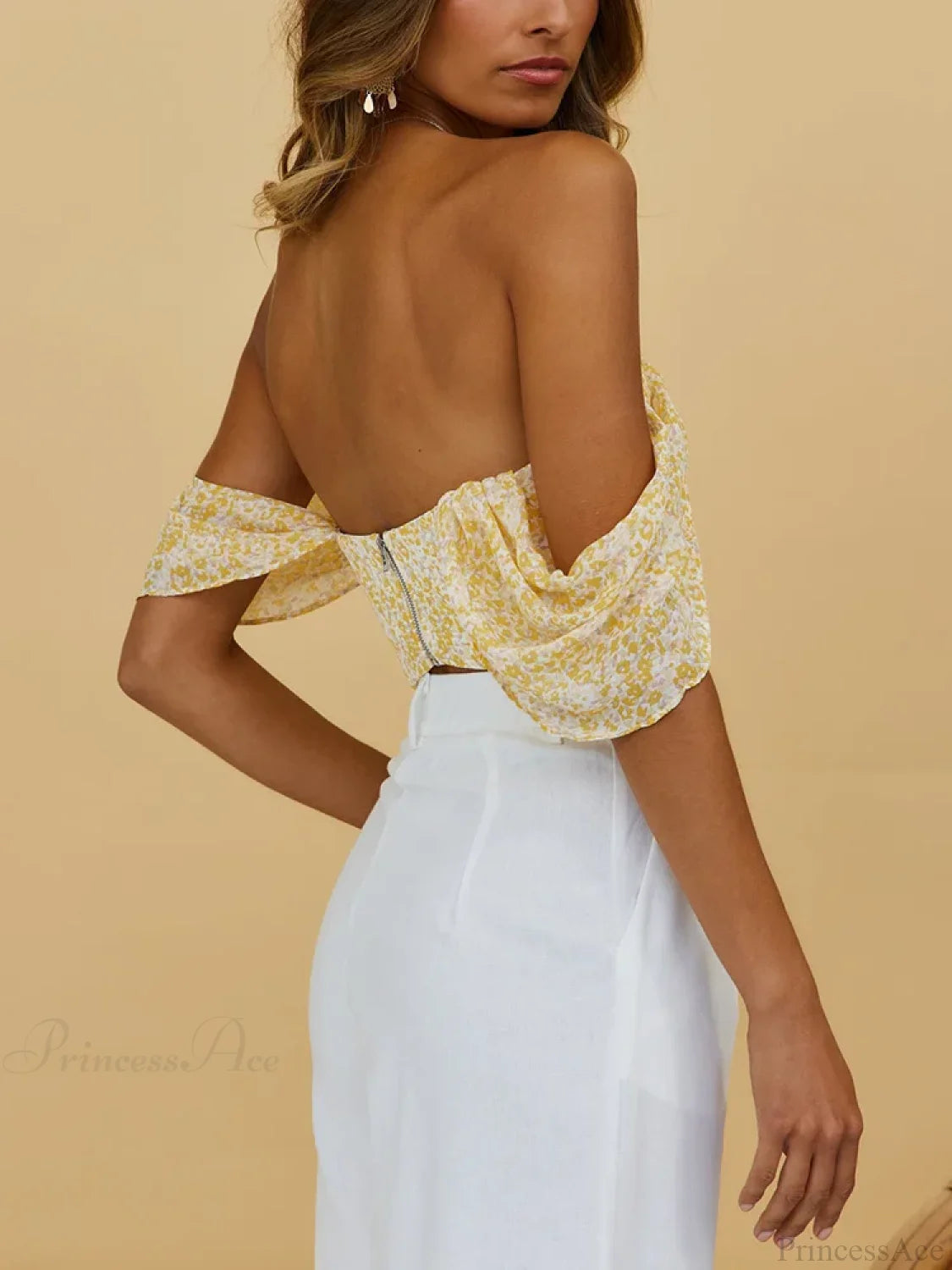 Floral Scooped Neck Off-Shoulder Zipper Back Fitted Crop Top croptop-250126