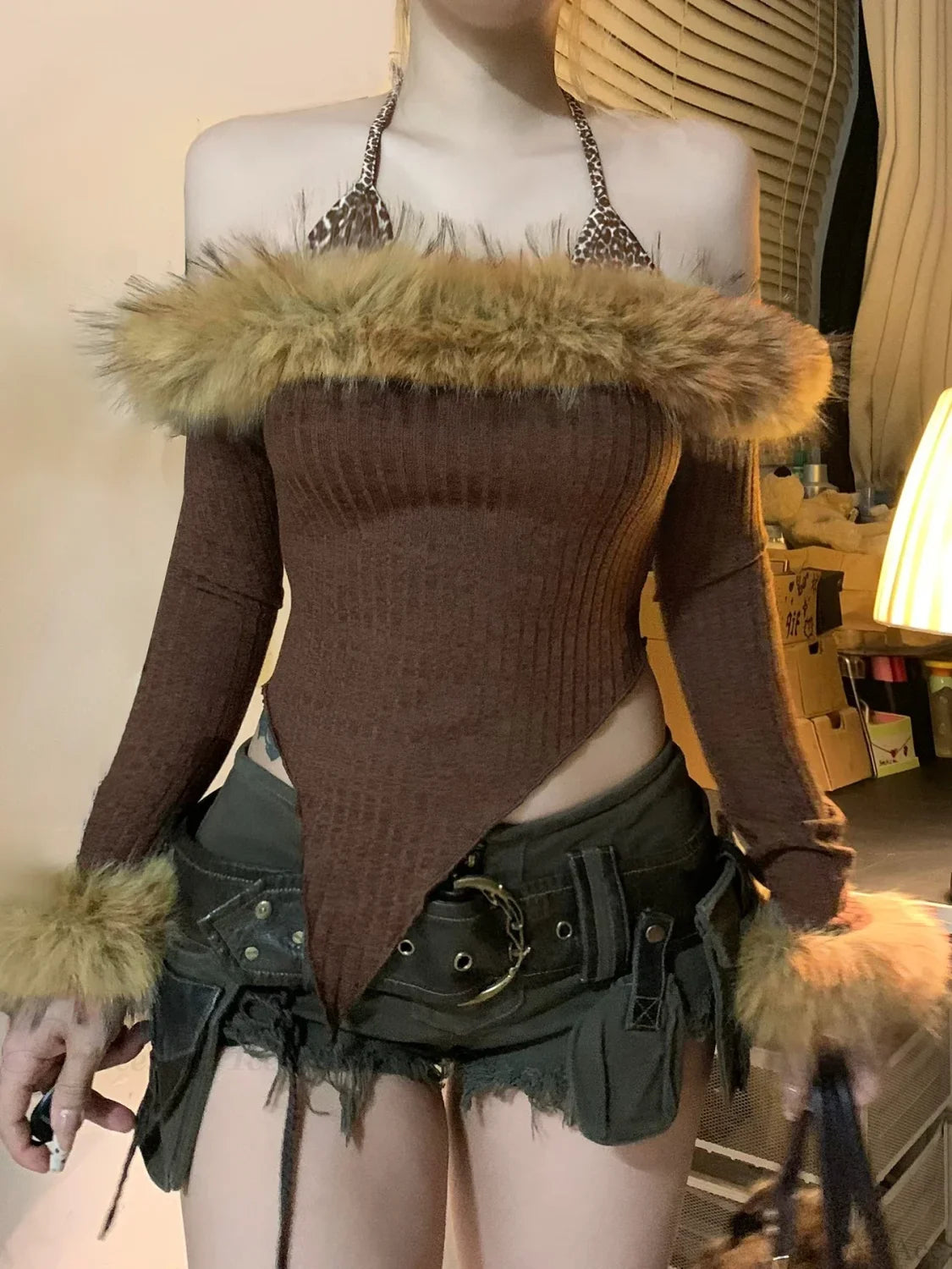 Fur Halter Knit Top Brown / S