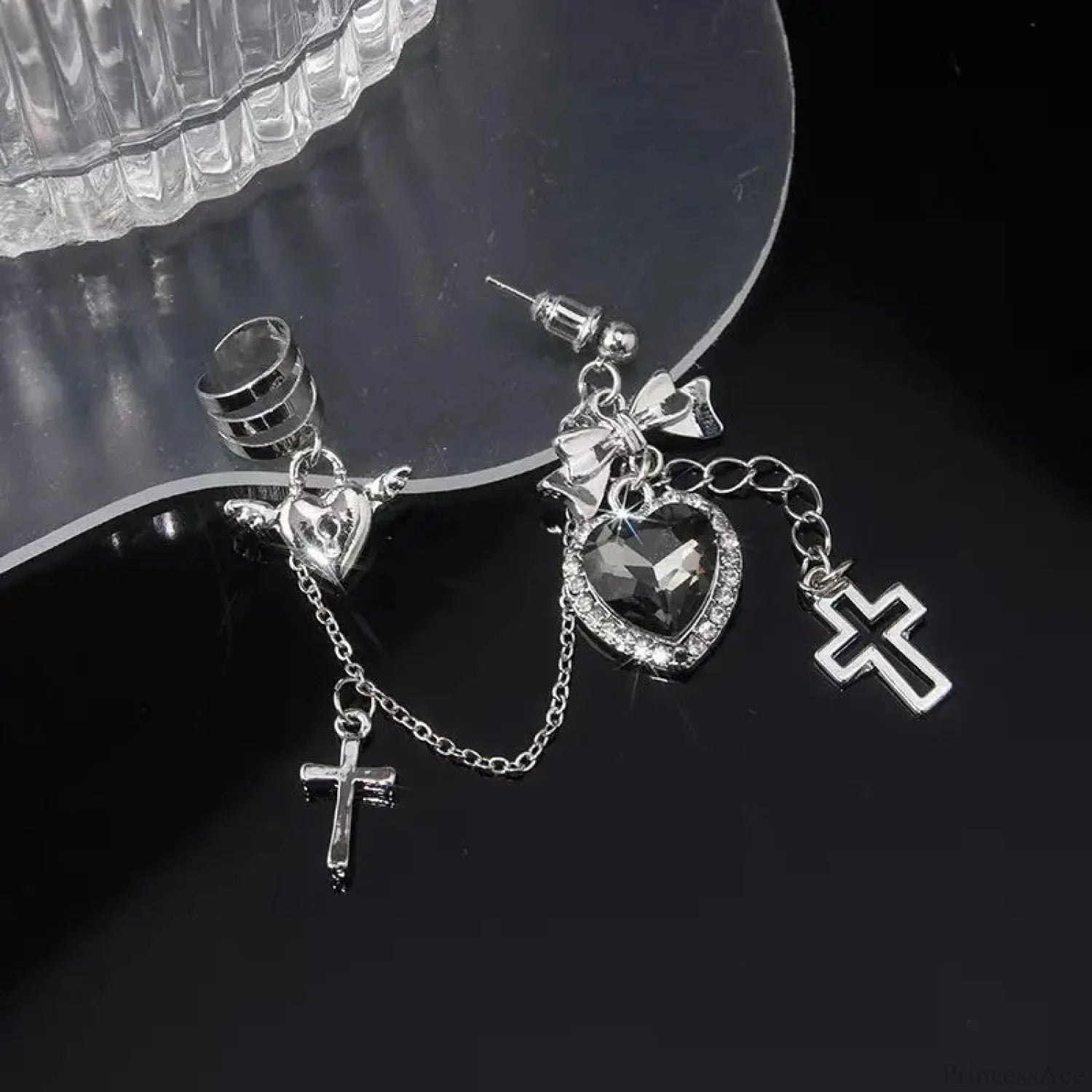 Gloomy Rebel Metal Chain Cross Affection Earring