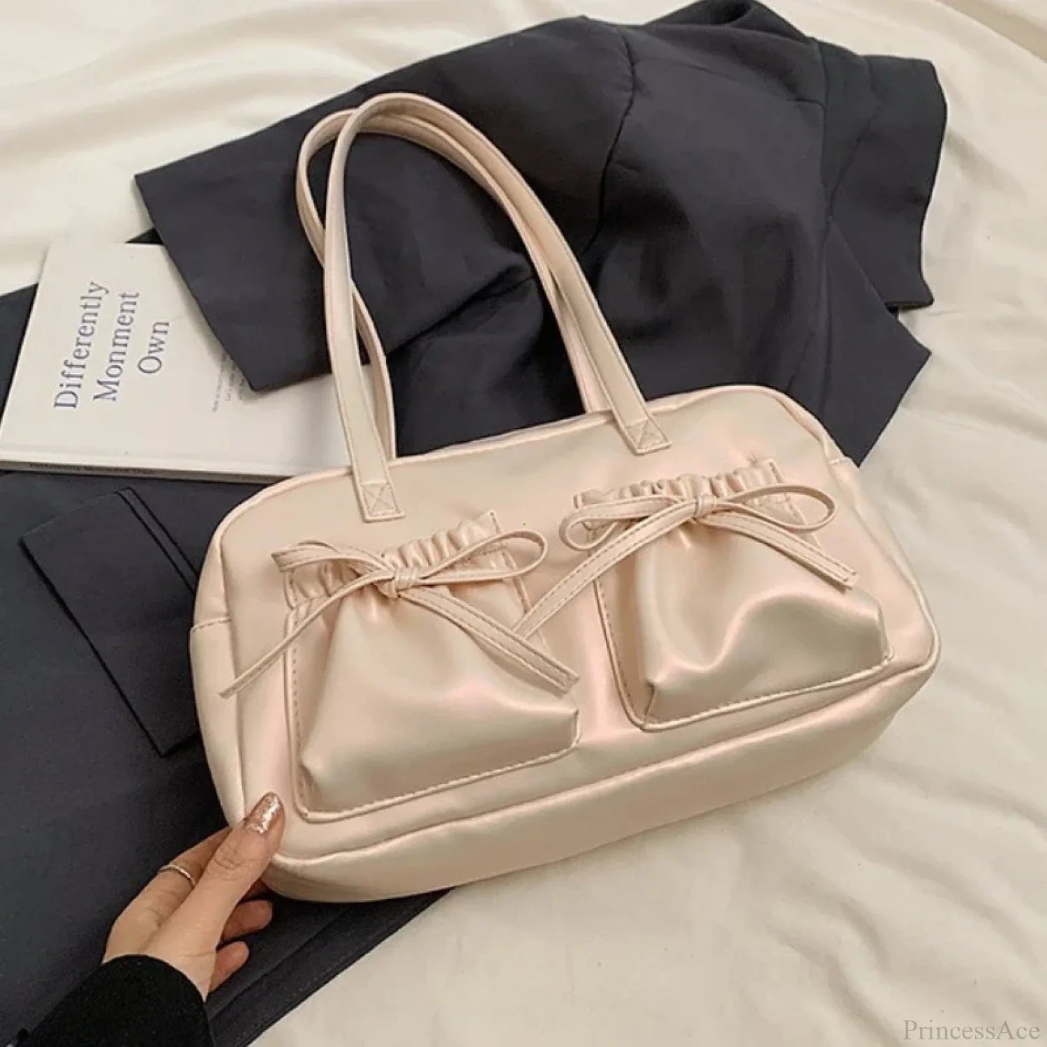 Glossy PU Sewing Thread Shoulder Bag Pearl Pink / Without pendant shoulder-250126