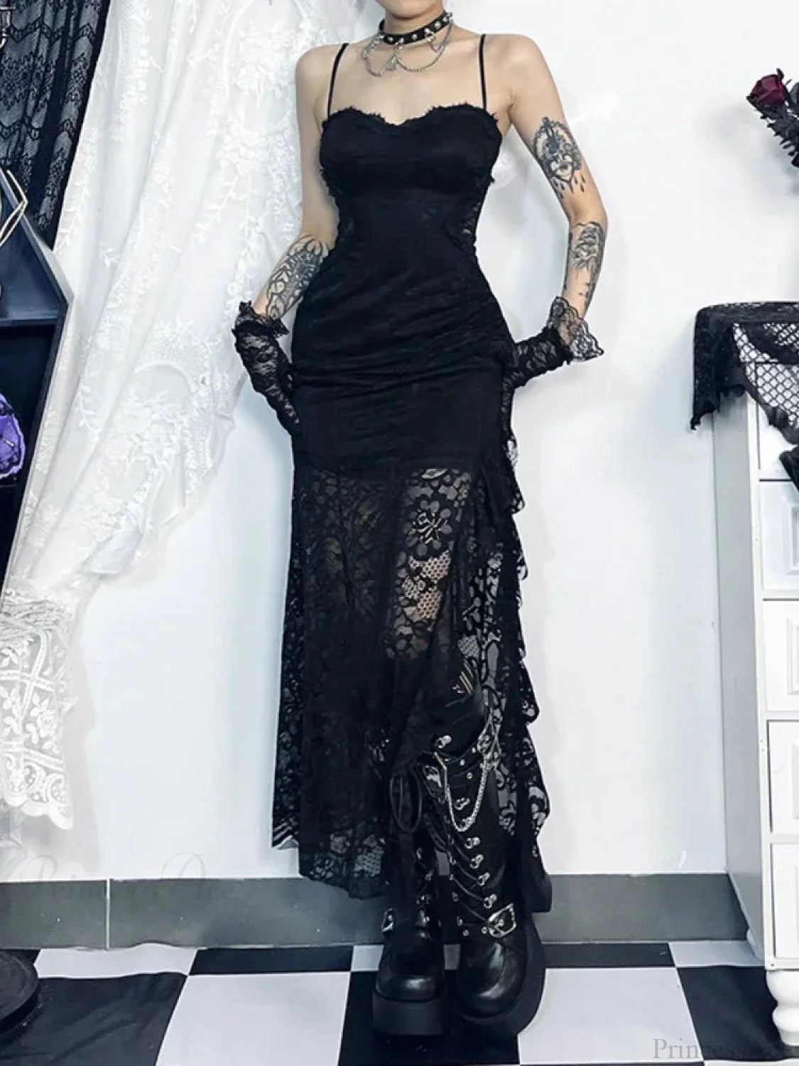 Graceful Spaghetti Strap Lace Full-Length Dress