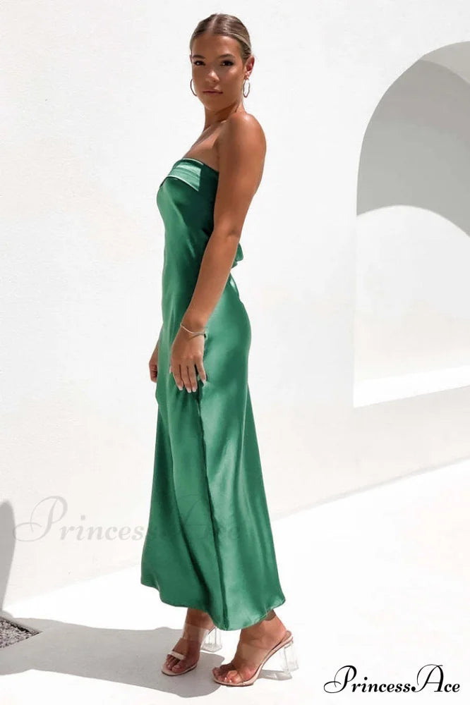 Half Open Back Charming Sleeveless Silky Dress