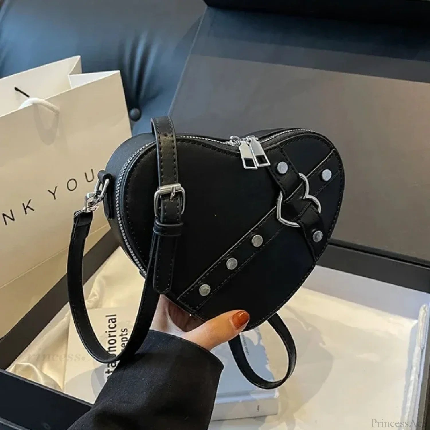 Heart Shaped PU Leather Shoulder Bag shoulder-250126