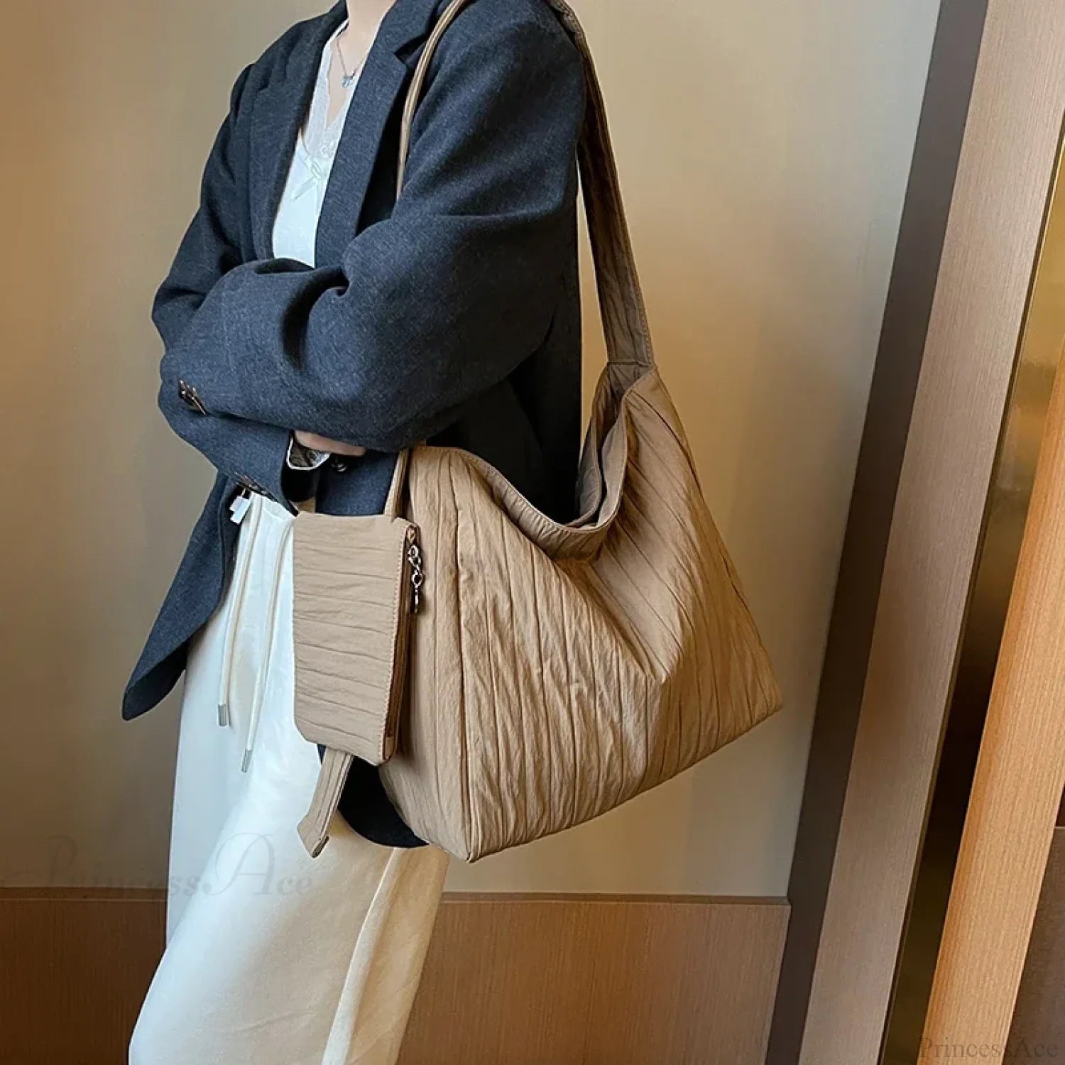 High-Quality Nylon Pleated Zipper Crossbody crossbody-250126