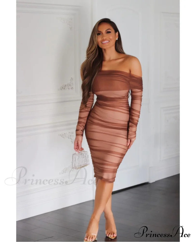 Iyana Elegant Midi Dress