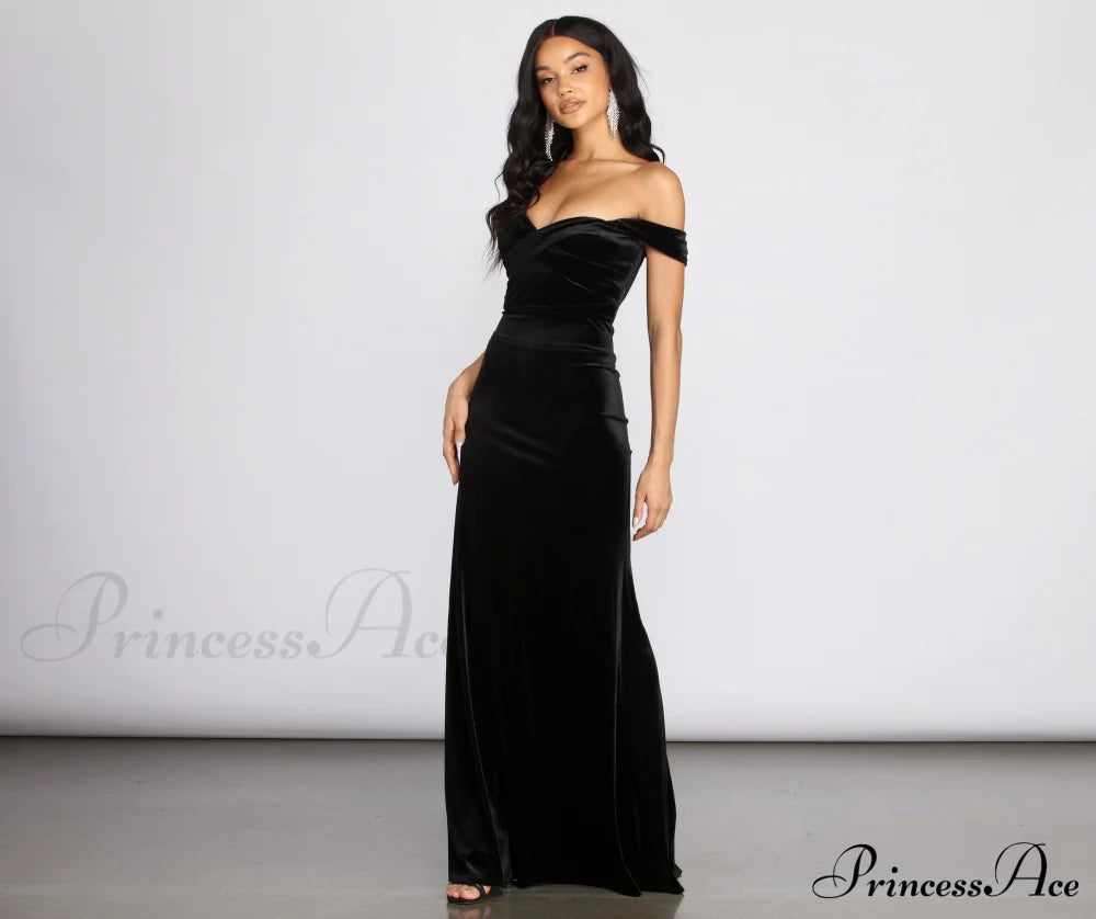 Jenisa Formal Off Charming The Shoulder Dress S.o. Long Dresses