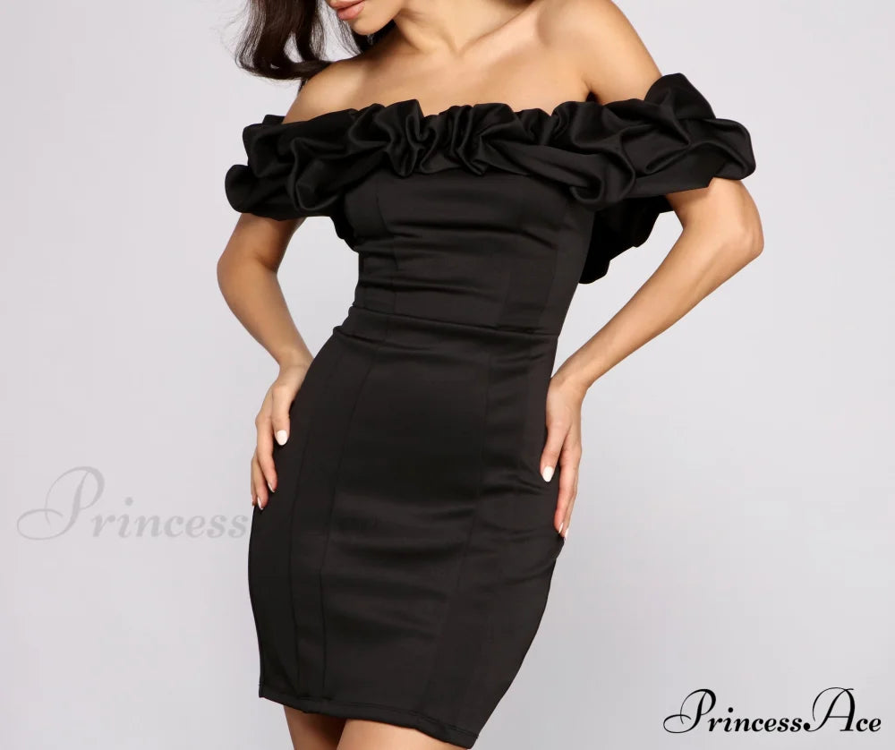 Kiari Formal Off Charming The Shoulder Ruffled Dress S.o. Short Dresses