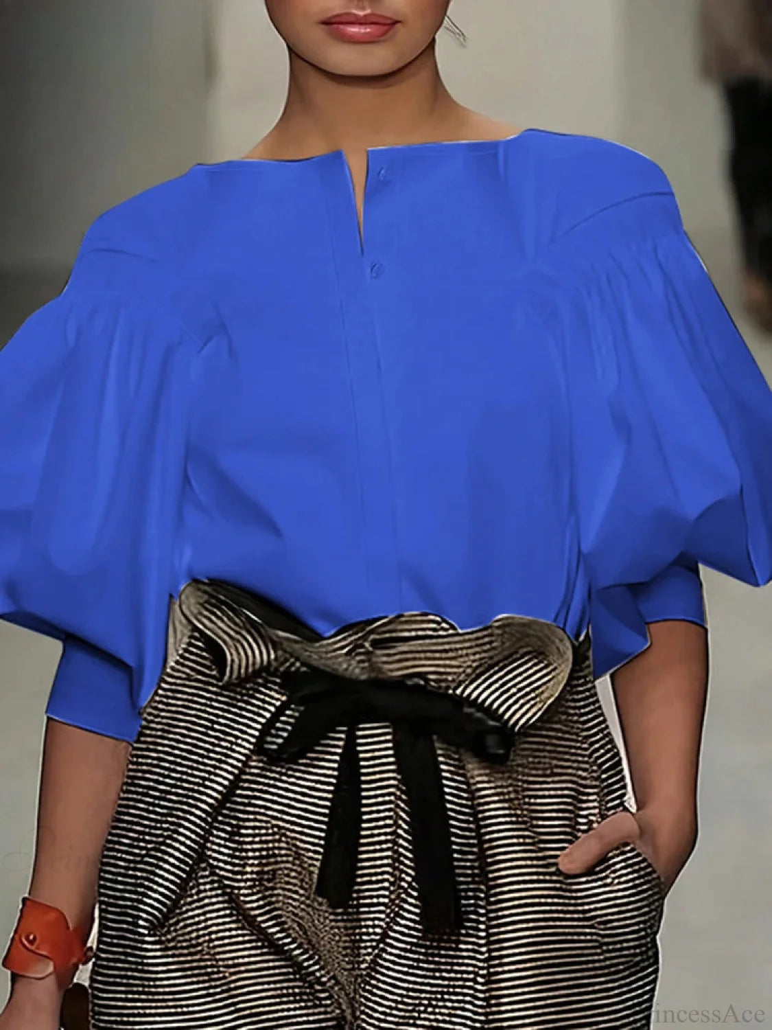 Lantern Quarter Sleeve Button Round Neck Blouse Blue / S blouse-250126